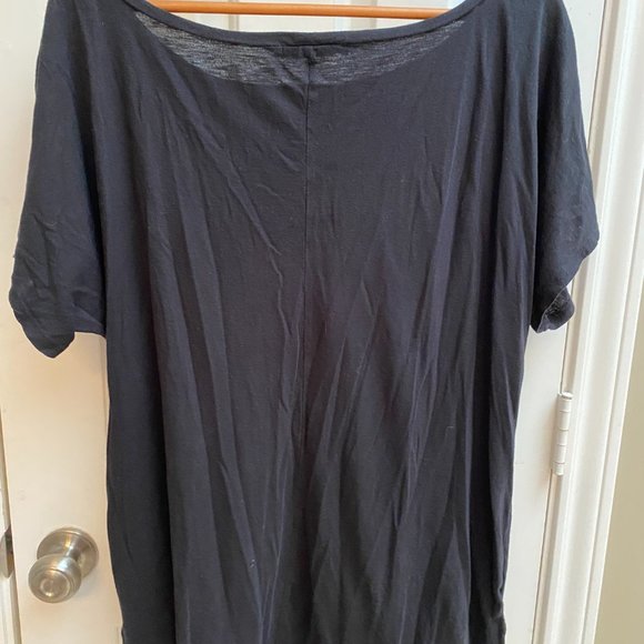 JustFab Basic Black TShirt, Longer Length. - Picture 2 of 3